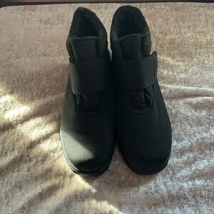 Women's Black Winter Boots